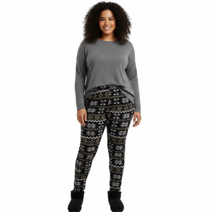 𝅺Size 1X Plus Lady’s Festive Winter Snowflake Leggings